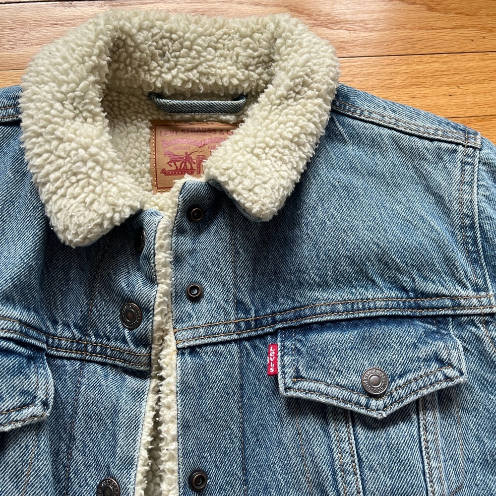 RBG*Feminist*VERY RARE*Levi’s Sherpa jacket
